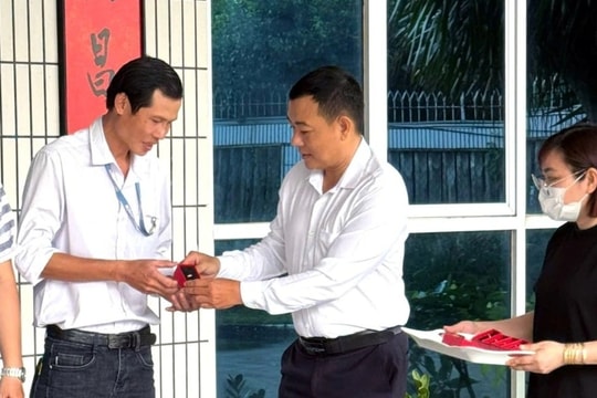 Người lao động nhận thưởng Tết bằng hiện vật vẫn phải đóng thuế