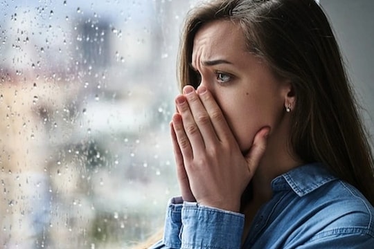 Cuộc gọi bất ngờ của bố chồng vào một trưa cuối năm khiến tôi bật khóc