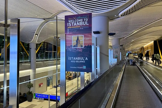 Khách Mỹ tiết lộ mẹo đặt vé bay, nhận khách sạn 5 sao miễn phí