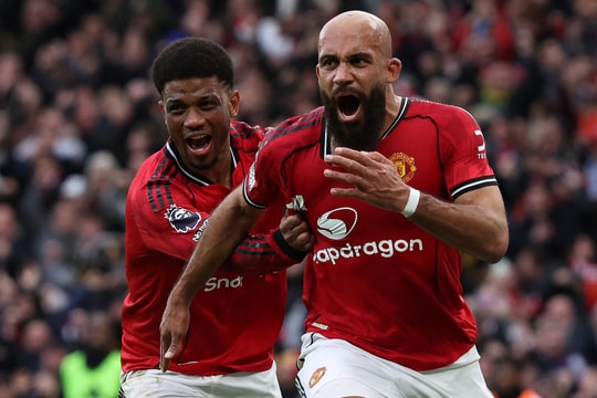 Man Utd lợi hại thế nào với bài phạt góc trả ngược tuyến hai?