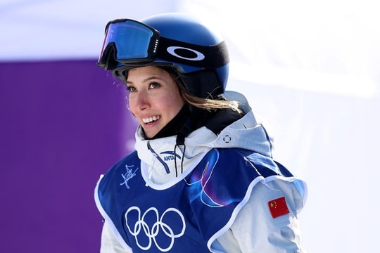 'Công chúa tuyết' Eileen Gu: 'Tôi gánh trọng trách Trung Quốc và Mỹ'