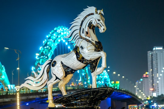 Linh vật ngựa trên cả nước