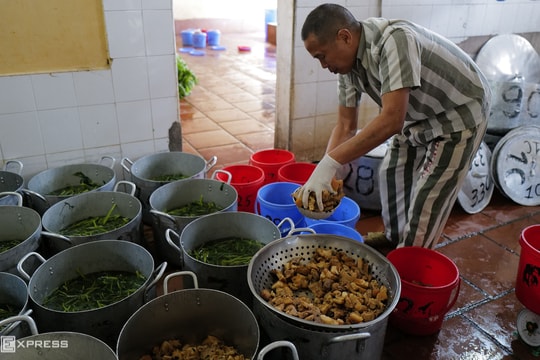 Đề xuất tăng 50% thịt, cá cho phạm nhân từ tháng 7