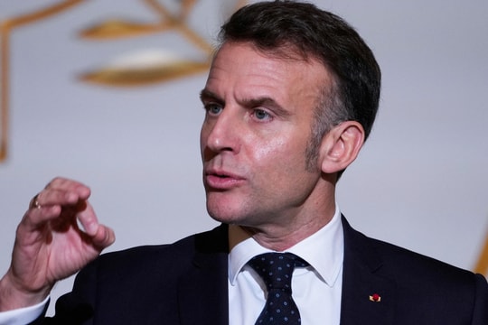 Ông Macron: Greenland là tiếng chuông cảnh tỉnh về Mỹ