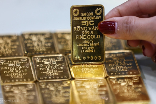 Bán 20 cây vàng miếng dưỡng già đóng thuế bao nhiêu?