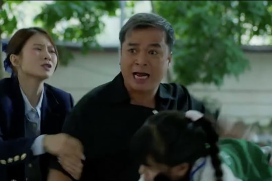 Gia đình trái dấu tập 33: Ông Thăng hỗn chiến thông gia vì con gái nhập viện