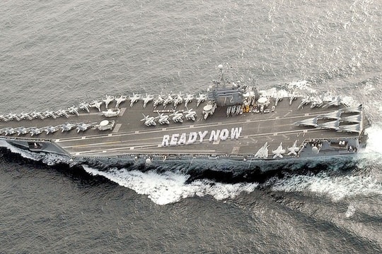 Tổng thống Trump doạ điều thêm 'hạm đội' tới Trung Đông