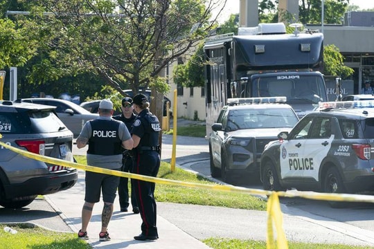 Xả súng ở Canada, ít nhất 10 người chết