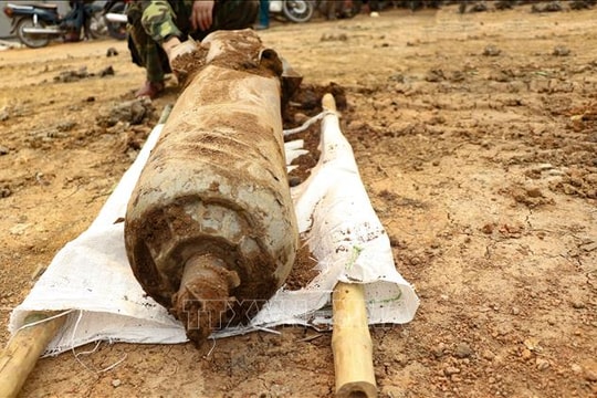 Hủy nổ thành công quả bom nặng 250kg còn sót lại sau chiến tranh