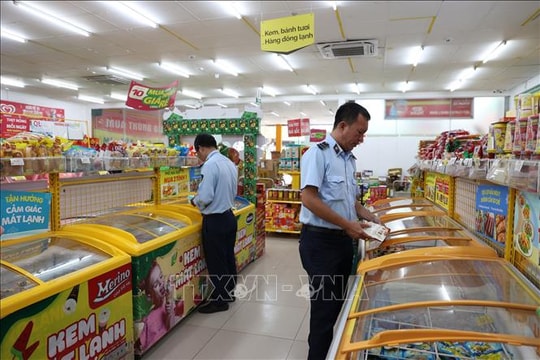 Hỗ trợ nhân dân đón Tết vui tươi, an toàn