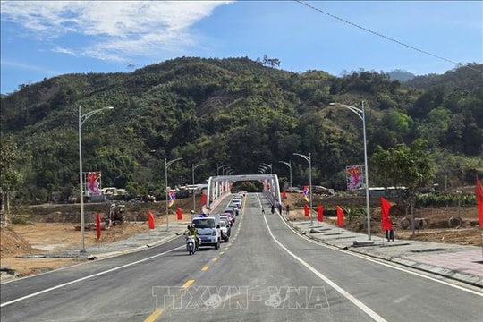 Quảng Ngãi: Thông xe kỹ thuật vượt tiến độ cầu 16/5