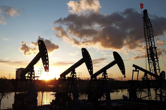 OPEC: Nhu cầu dầu thô thế giới quý II/2026 sẽ giảm 400.000 thùng/ngày