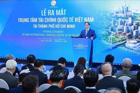 Thủ tướng dự Lễ ra mắt Trung tâm Tài chính quốc tế Việt Nam tại Thành phố Hồ Chí Minh