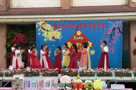 Rộn ràng Hội Xuân tại các trường học TP Hồ Chí Minh