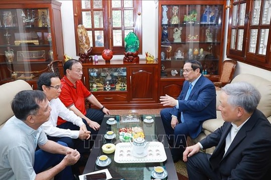 Thủ tướng chúc Tết gia đình nguyên lãnh đạo Đảng, Nhà nước qua các thời kỳ