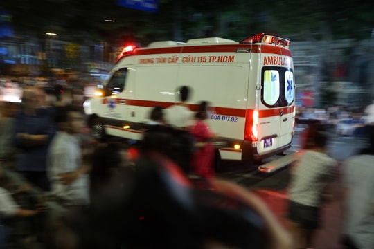 Cấp cứu giữa dòng kẹt xe giáp Tết