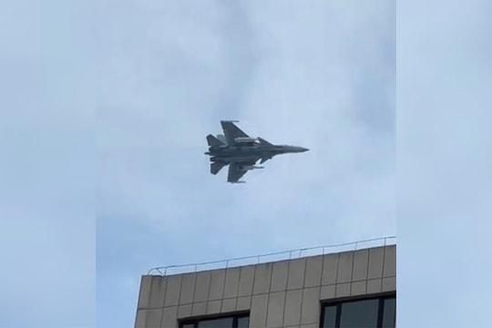 Tiêm kích hạm Trung Quốc mang tên lửa siêu thanh tầm bắn 1.800 km