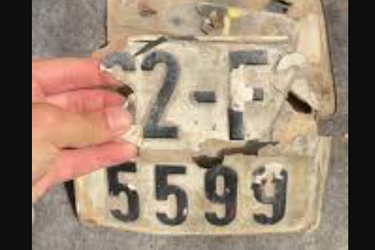 Biển số xe Cub đi lâu năm bị han rỉ, cũ nát, tôi có bị phạt?