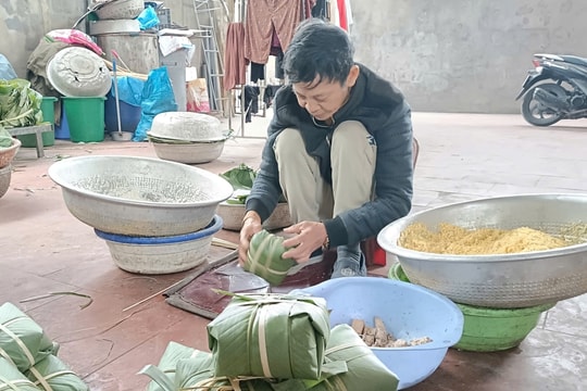 Làng bánh chưng Thủy Đường vào vụ Tết Bính Ngọ