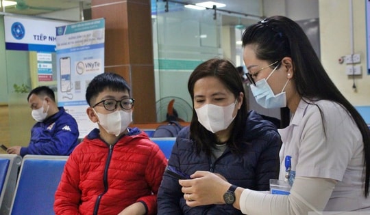 Khi người bệnh được "khám trước trả sau"...