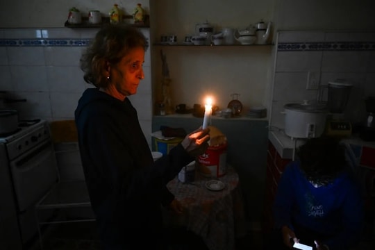 Tình cảnh người Cuba giữa vòng kiềm tỏa năng lượng của Mỹ