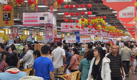 Xoay xở bán hàng Tết