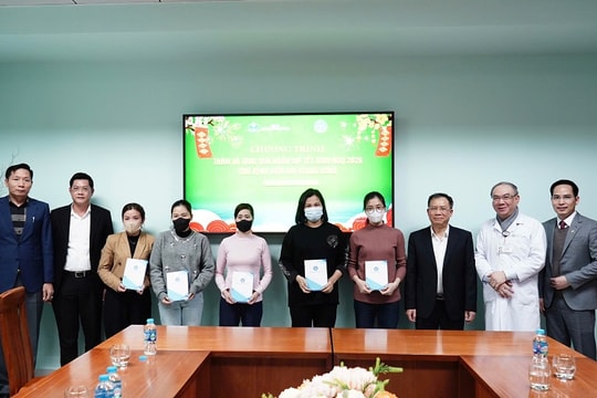 BHXH Việt Nam mang Tết ấm đến với bệnh nhân BHYT có hoàn cảnh khó khăn