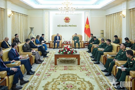 Đại tướng Phan Văn Giang tiếp Trợ lý Ngoại trưởng Hoa Kỳ