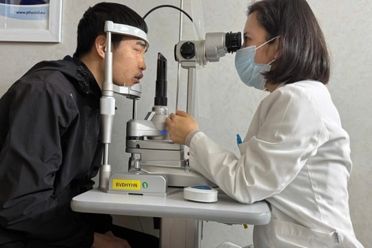 Người đàn ông 31 tuổi đối diện nguy cơ mù vĩnh viễn, khẩn cầu giúp đỡ