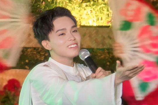 Hồ Văn Cường hát tân cổ giao duyên