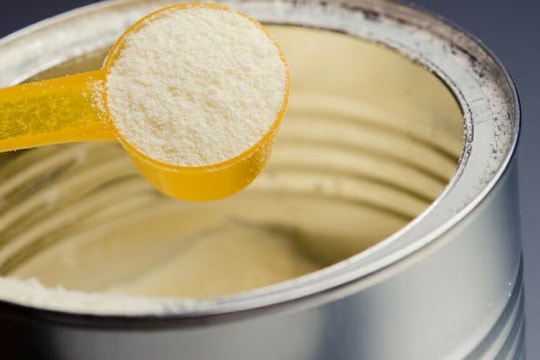 Trung Quốc yêu cầu xét nghiệm độc tố trong sữa công thức