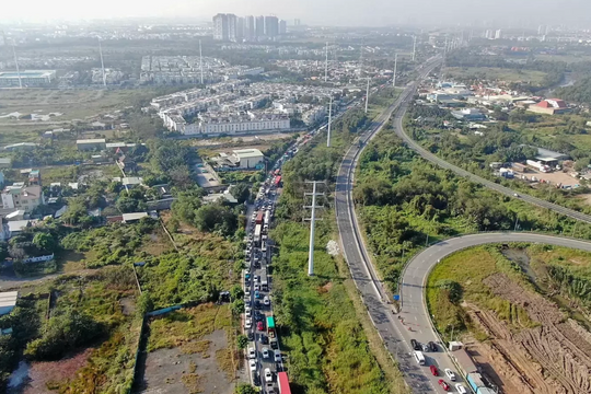 Metro hay cao tốc đi 50 km chỉ 30 phút đến sân bay Long Thành?
