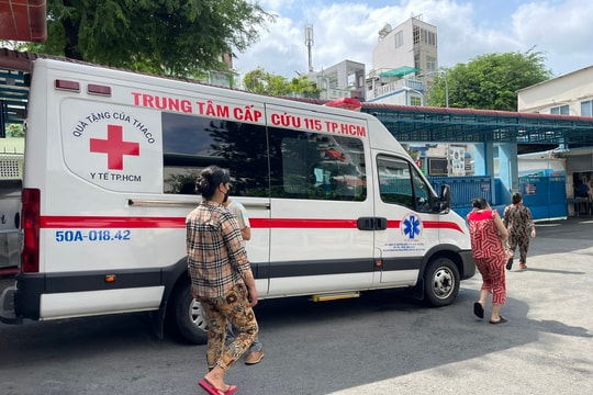 Trẻ 2 tháng tuổi xuất huyết não do điện thoại rơi trúng đầu