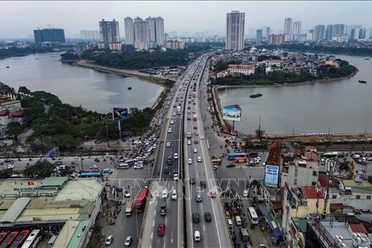 Cửa ngõ Thủ đô đông kín trong ngày đầu kỳ nghỉ Tết Nguyên đán