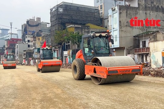 Công trường Vành đai 1 Hà Nội nhộn nhịp thi công xuyên Tết