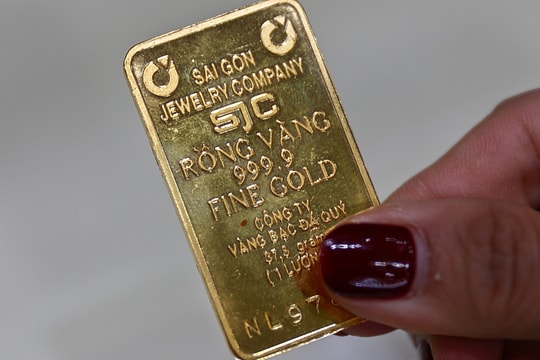 Giá vàng miếng tăng 2 triệu đồng mỗi lượng