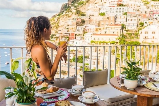 Người Tây Ban Nha sống thọ nhờ 3 thói quen không tốn tiền