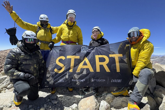 5 VĐV hoàn thành giải marathon ở độ cao nhất thế giới