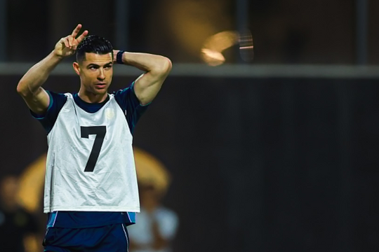 Ronaldo trở lại đội hình Al Nassr