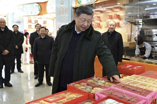 Tiệm bánh Bắc Kinh chật kín khách sau khi ông Tập tới chúc Tết