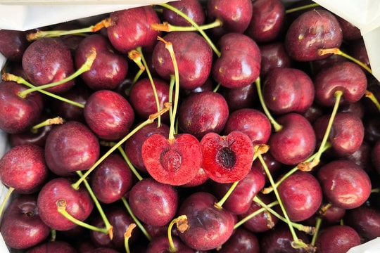 Cherry Australia tăng giá mạnh cận Tết
