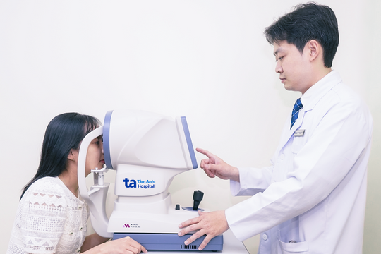 4 thói quen ngày Tết dễ gây khô mắt