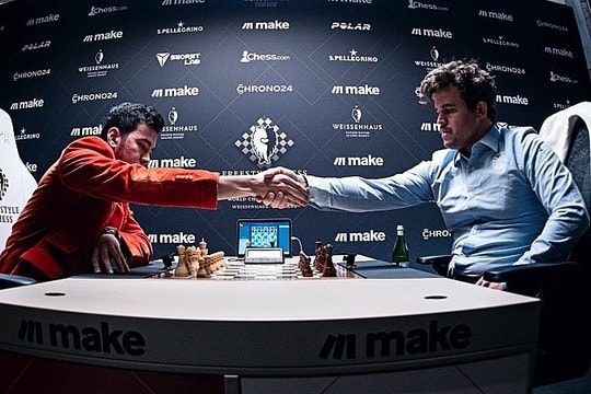 Carlsen gặp Caruana ở chung kết cờ vua 960 thế giới