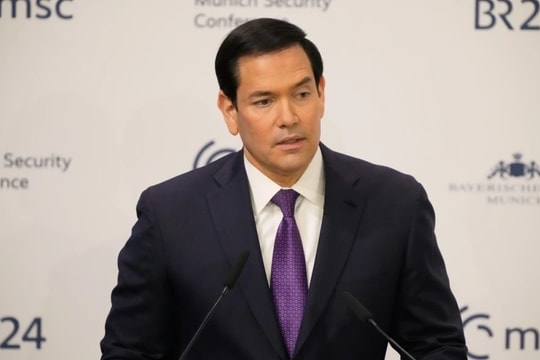 Bài phát biểu 'ngoài mềm trong cứng' của Ngoại trưởng Mỹ với châu Âu