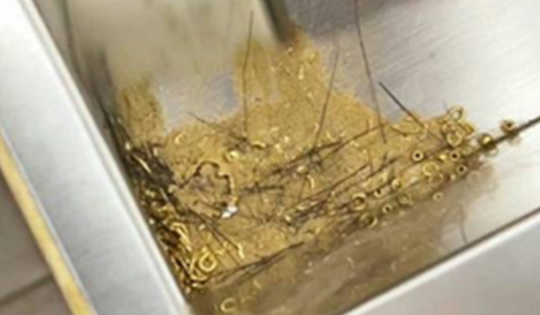 "Quét rác" 30 ngày, chủ tiệm vàng đút túi hơn 7,4 tỷ đồng