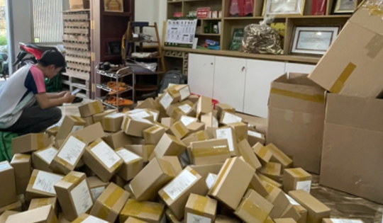 Năm mới buôn bán trên thương mại điện tử: Những 'luật chơi' mới chủ shop cần biết