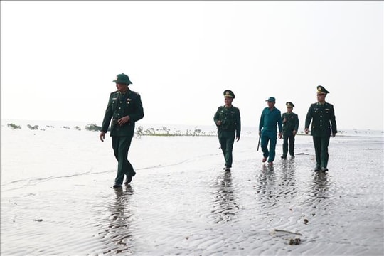 Giữ trọn mùa Xuân nơi đầu sóng - Bài 1: Mùa Xuân của những người giữ biển