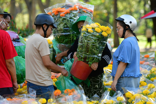 Bộ Tài chính: Giá rau củ, thịt cá ổn định ngày 29 Tết
