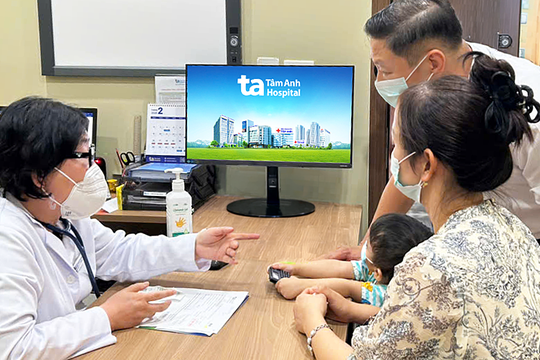 Vì sao trẻ dễ mắc bệnh hô hấp trong dịp Tết?