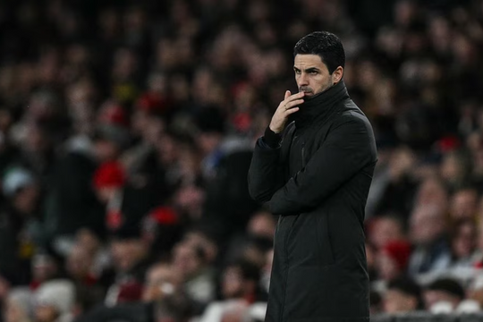 Bão chấn thương phủ bóng chiến thắng của Arsenal